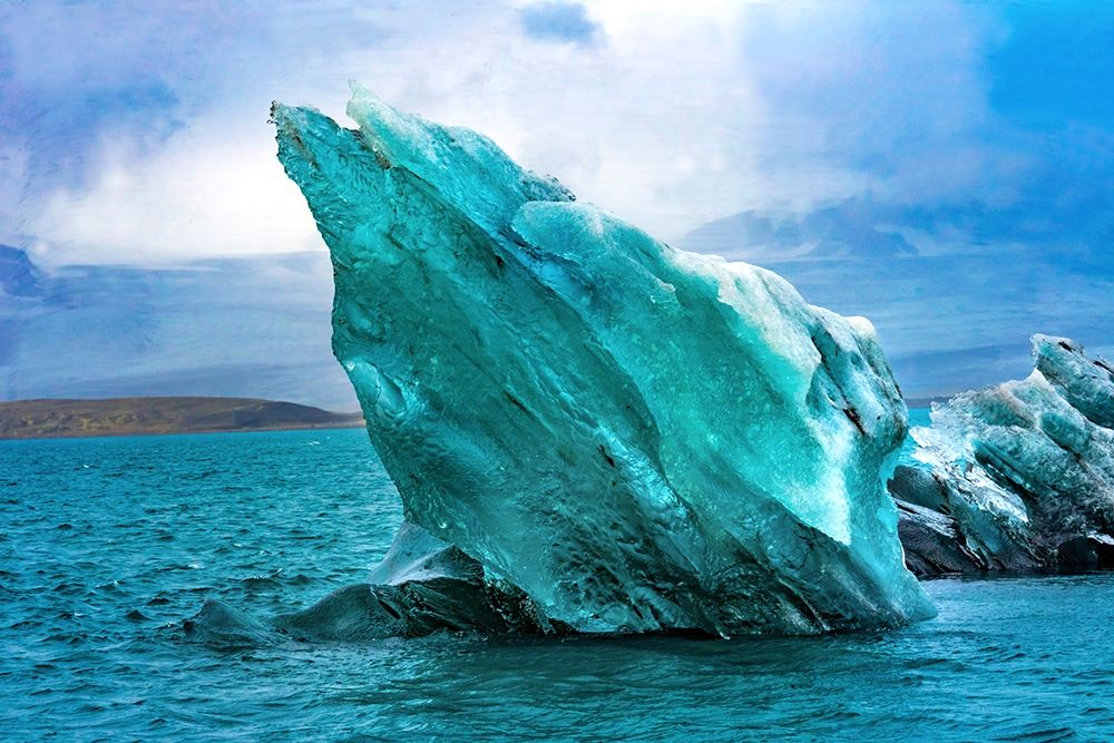 Blue-large iceberg Diamond Beach Jokulsarlon Glacier Lagoon Vatnajokull National Park